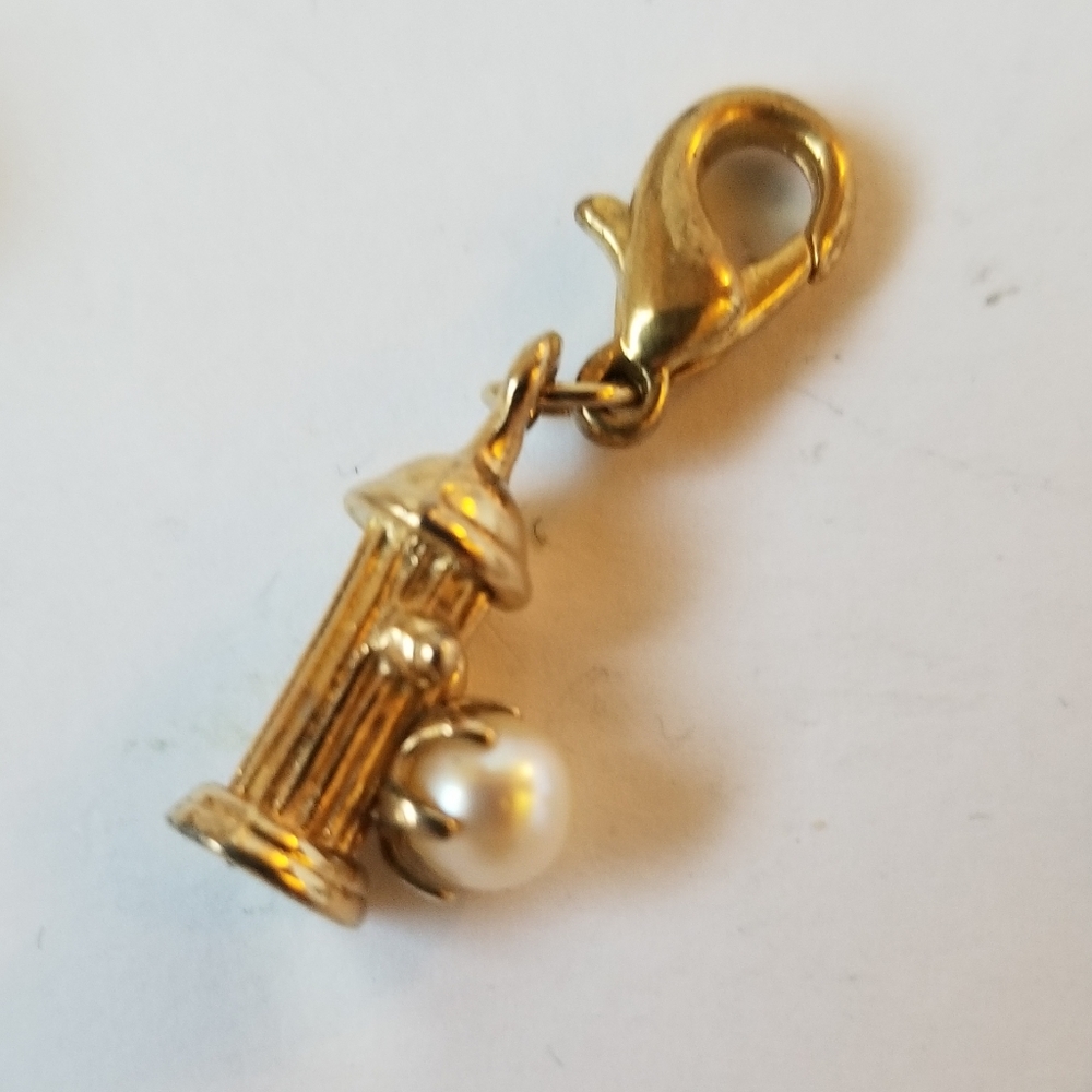 Charms - Picture 3 of 7